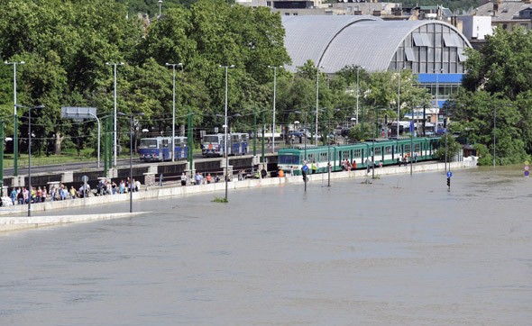 A Margit hídi ideiglenes végállomásra érkezik a szentendrei HÉV