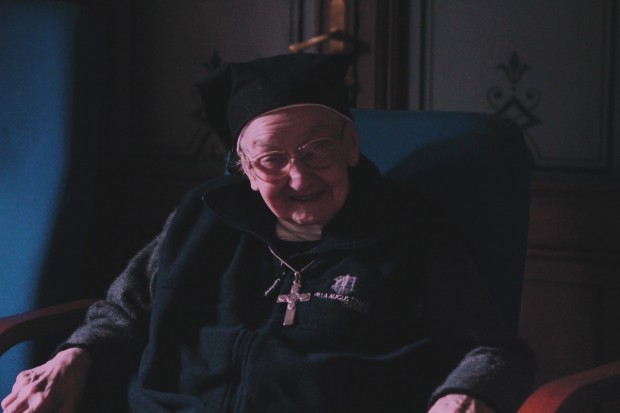 Cecilia Gaudette nővér egy amerikai születésű, Rómában élő apáca. A nővér jelenleg 111 éves. 2008-ban elnyerte a legidősebb külföldről szavazó címét. Obamára voksolt.