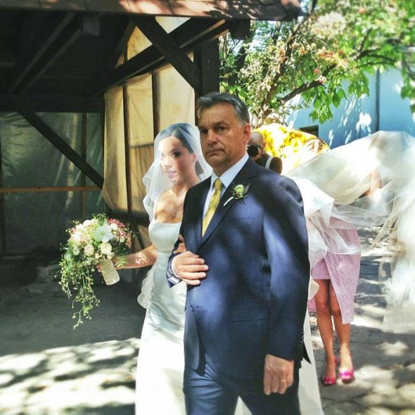 Így vezette oltár elé lányát Orbán Viktor