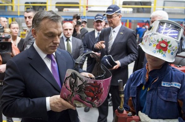 Orbán: működik az újraiparosítási program