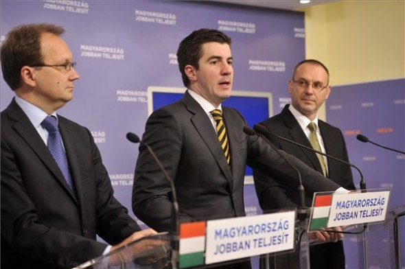 Fidesz: sikeres év volt az idei, számos eredmény született