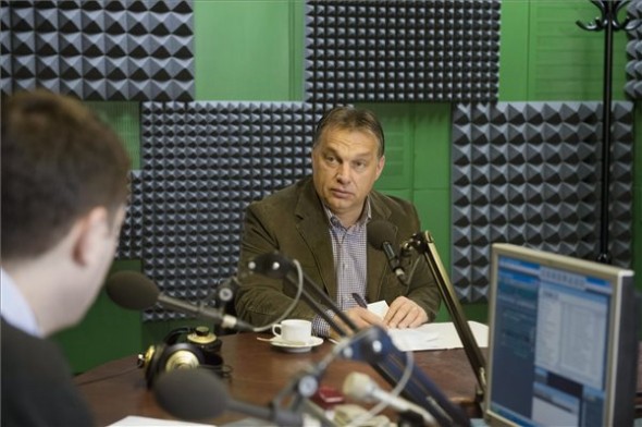 Orbán a NAV-botrányról: "Mi nem tudunk dokumentumokról"
