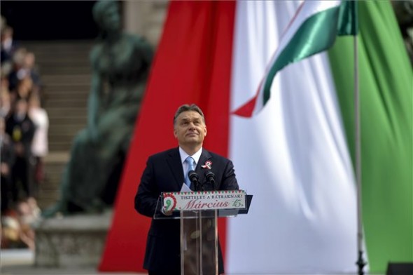 Orbán: Sorsdöntő választás jön