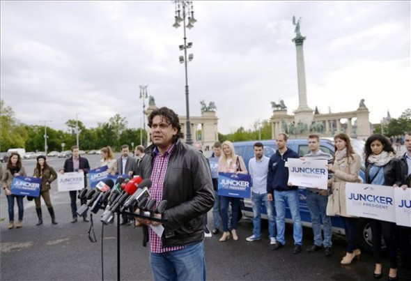 Deutsch: a magyar szavazókon is múlhat a néppárti siker