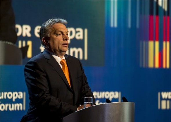 Orbán: Elsöprő fölénnyel győzött Magyarországon az európai közép