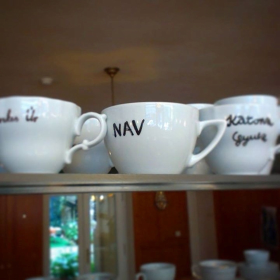 Budapesten két éttermet és egy kávézót zárathat be a NAV