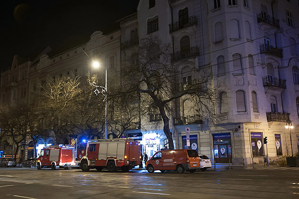 Lakástűzben halt meg egy férfi Budapesten