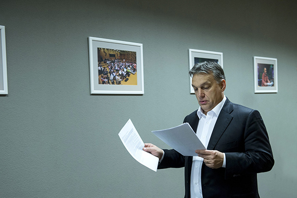 Orbán: A megyei matricarendszer megkíméli a magyarokat