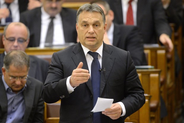 Orbán: Goodfriend legyen férfi!