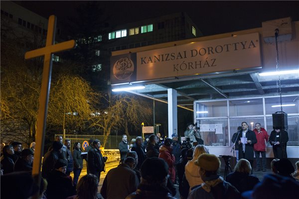 Ismét demonstráltak Nagykanizsán a kórházért